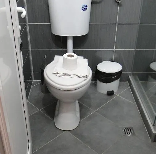 ホテル Stemak ポモリエ